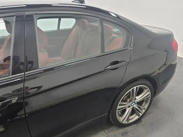 2018 BMW 330i xDrive CAMERA, BLUETOOTH, VOLANT & SIEGES CHAUFF, in Cars & Trucks in Longueuil / South Shore - Image 5