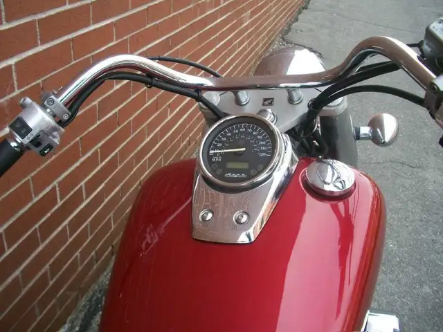 2005 Honda VT750C SHADOW AERO in Street, Cruisers & Choppers in City of Toronto - Image 6