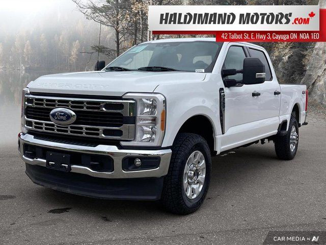 2023 Ford Super Duty F-250 SRW XLT in Cars & Trucks in Hamilton
