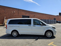 CERTIFICATION INCLUDED!! 1 OWNER OFF LEASE FROM MERCEDES BENZ FINANCIAL!! ONLY 76,000KM ALL ORIGINAL... (image 5)