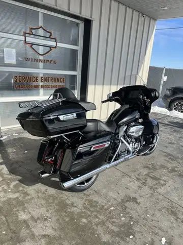 2025 Harley-Davidson FLHXU - Street Glide Ultra in Sport Touring in Winnipeg - Image 4
