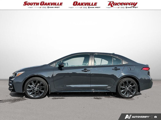 2025 Toyota Corolla Hybrid SE | LOW KMS | CARPLAY | SUNROOF | HE in Cars & Trucks in Oakville / Halton Region - Image 3