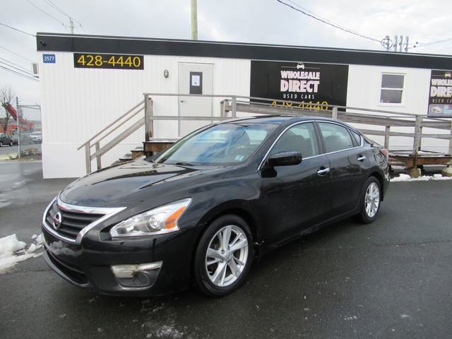 2015 Nissan Altima SV in Cars & Trucks in City of Halifax