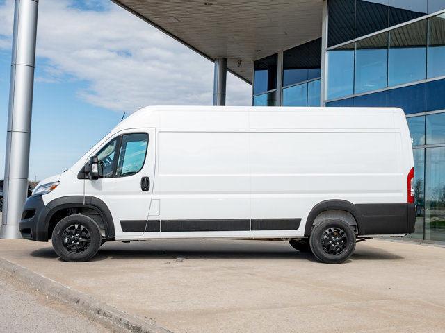 2025 Ram ProMaster Cargo Van SLT+ in Cars & Trucks in Barrie - Image 2