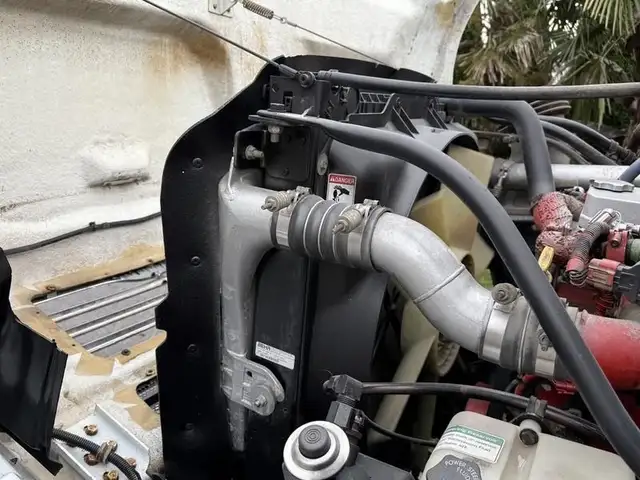 2008 sterling Acterra 20 Foot Flatdeck with Ramp Hydraulic Brake in Heavy Trucks in Richmond - Image 31