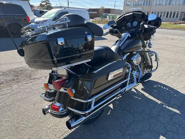 2011 Harley-Davidson Electra Glide Classic ~ ELECTRA GLIDE CLASS in Sport Touring in City of Toronto - Image 6