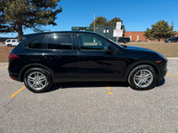 2014 Porsche Cayenne AWD Black on Black Leather Interior • 3.6 L • All-Wheel Drive • Auto • A/C • Du... (image 8)