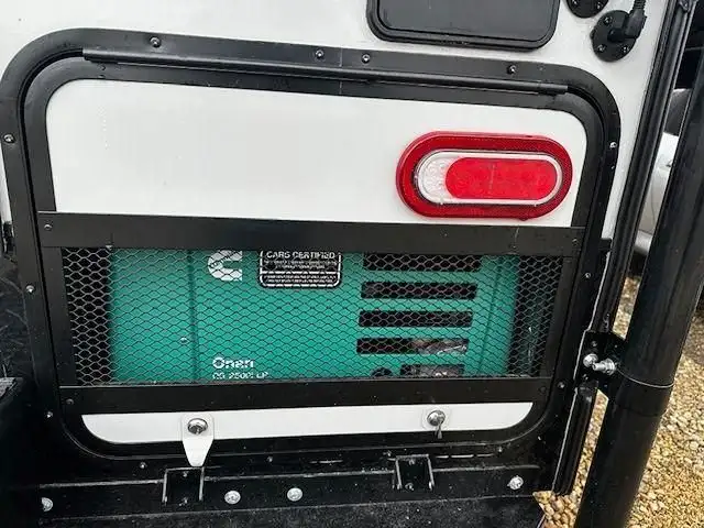 2026 ARCTIC FOX 811 in Travel Trailers & Campers in Edmonton - Image 10