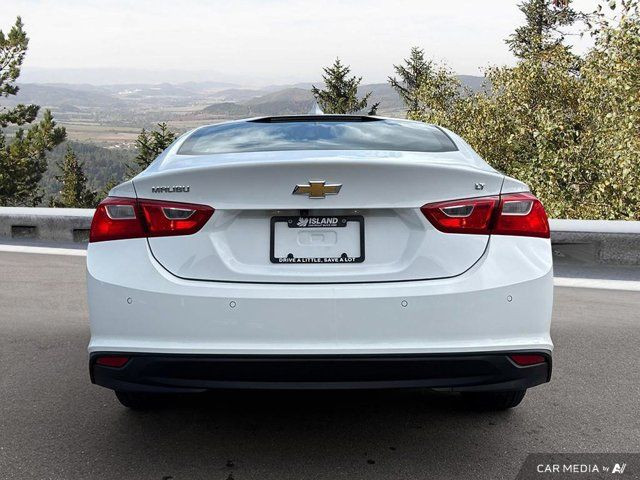 2024 Chevrolet Malibu 1LT | Apple Carplay | Android Auto | in Cars & Trucks in Cowichan Valley / Duncan - Image 4