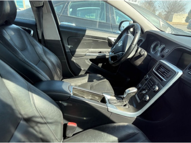 2013 Volvo S60 4dr Sdn T6 AWD in Cars & Trucks in Oakville / Halton Region - Image 3