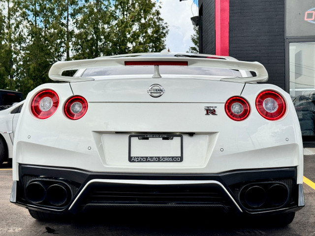 2017 Nissan GT-R Premium Coupe in Cars & Trucks in City of Toronto - Image 4