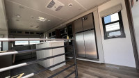 Columbus CMF393RLW The 393RL is the biggest couples coach River Ranch has to offer. This floorplan p... (image 9)