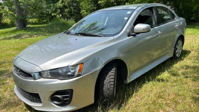 2017 Mitsubishi Lancer ES in Cars & Trucks in Oakville / Halton Region - Image 3