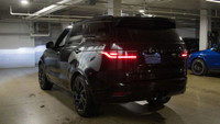 This Land Rover Discovery has a dependable Intercooled Turbo Gas/Electric I-6 3.0 L/183 engine power... (image 7)