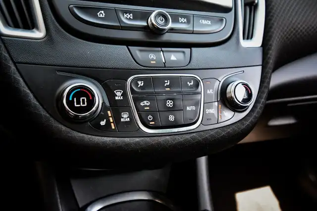 2023 Chevrolet Malibu LT • HEATED SEATS • SIRIUSXM • CP/AA in Cars & Trucks in Kingston - Image 24