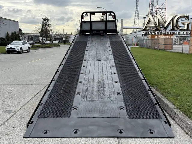 2000 International 4900 25 Foot Roll-Off Flatdeck Spicer 10 Spee in Heavy Trucks in Delta/Surrey/Langley - Image 23