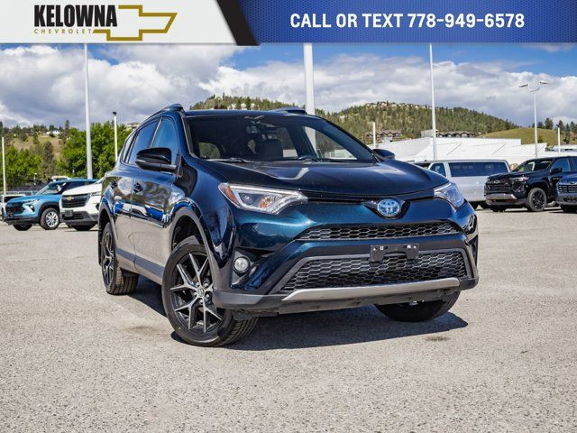 2017 Toyota RAV4 Hybrid SE 4WD in Cars & Trucks in Kelowna