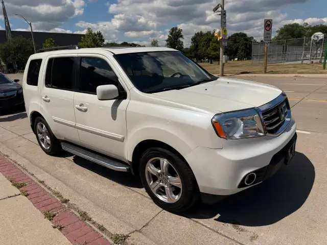 2015 Honda Pilot EX-L in Cars & Trucks in Hamilton - Image 7