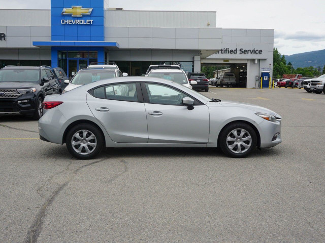 2018 Mazda Mazda3 in Cars & Trucks in Penticton - Image 4