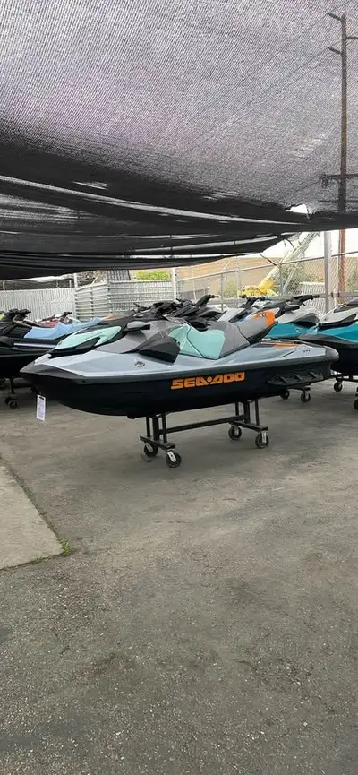 APPLY NOW: https://www.ridecollective.ca/get-pre-approved The 2024 SEA-DOO GTI SE 130 W/ AUDIO is a...