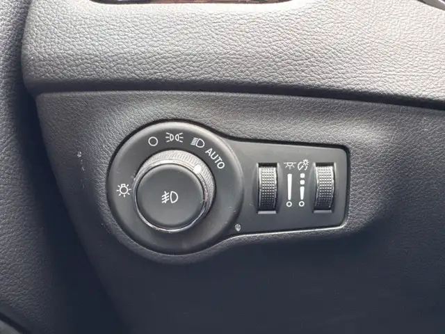 2018 Jeep Compass Limited  - Leather Seats -  Remote Start in Cars & Trucks in Ottawa - Image 20