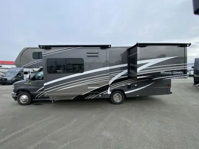 2025 Winnebago Minnie Winnie 26T in RVs & Motorhomes in Abbotsford - Image 7