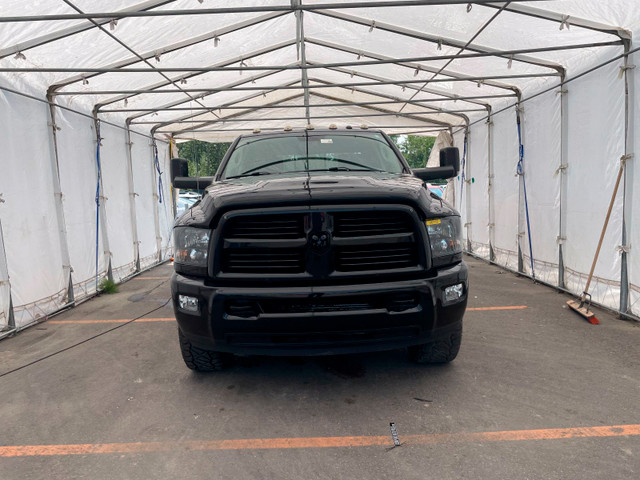 2017 Ram 2500 SLT CREW 4X4 *DIESEL* BLACK PKG *FREIN REMORQ* USB in Cars & Trucks in Laurentides - Image 4