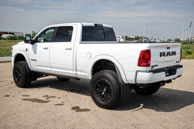 2025 Ram 3500 LIFTED LOADED DIESEL LARAMIE CREWCAB 4X4 LEATHER in Cars & Trucks in Strathcona County - Image 2