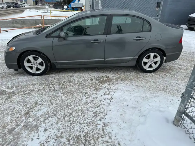 2009 Honda Civic Sdn Sport Sedan / Clean History / Low KM 141K  in Cars & Trucks in Calgary - Image 11