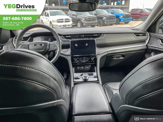 2023 Jeep Grand Cherokee Limited in Cars & Trucks in Edmonton