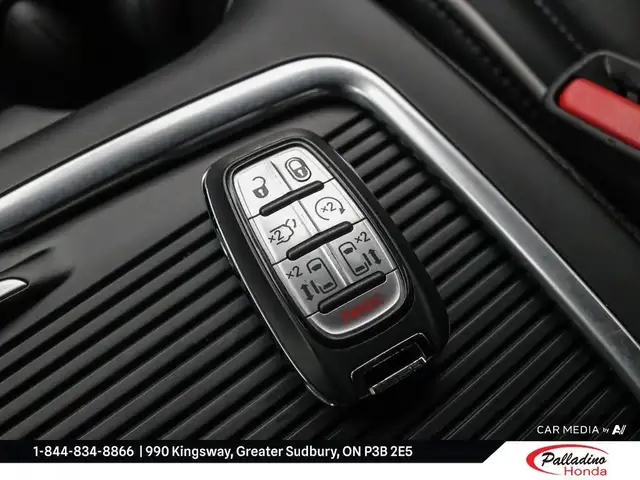 2019 Chrysler Pacifica Limited in Cars & Trucks in Sudbury - Image 29