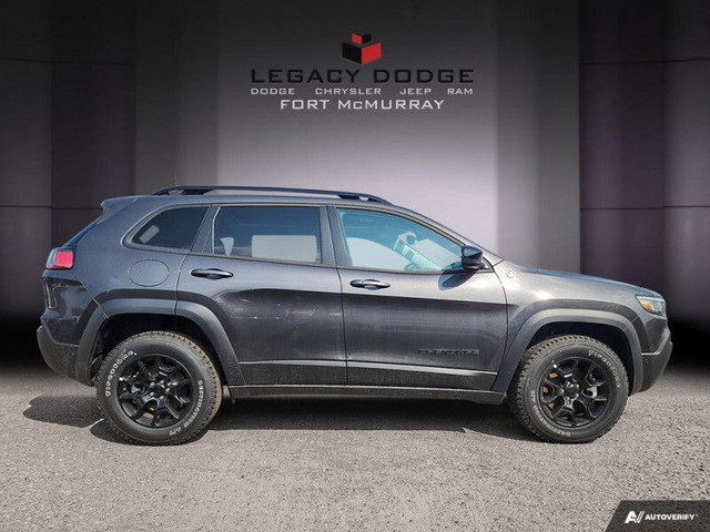 2023 Jeep Cherokee TRAILHAWK in Cars & Trucks in Fort McMurray - Image 3
