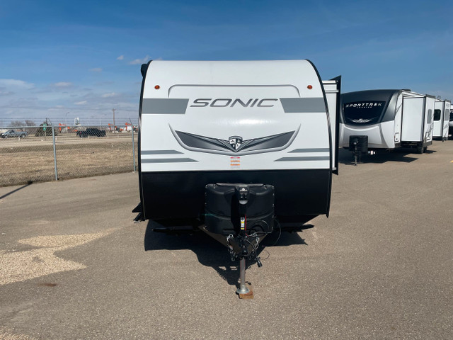 2023 SONIC 220 VBH in Travel Trailers & Campers in St. Albert - Image 3