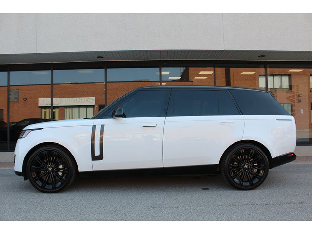 2024 Land Rover Range Rover 7 PASSENGERS - LONG WHEEL BASE - P53 in Cars & Trucks in City of Toronto - Image 2