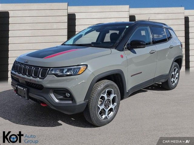 2022 Jeep Compass Trailhawk 4x4, LOW KM, AUTO START/ STOP, HEATE in Cars & Trucks in Penticton