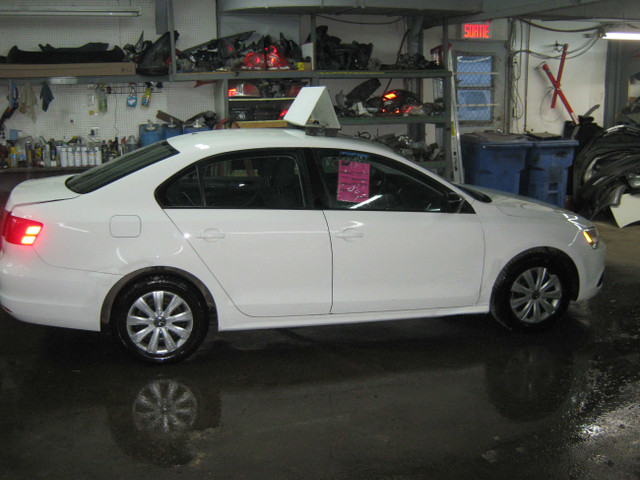 2011 Volkswagen Jetta Sedan Trendline PETIT BUDGET !!! in Cars & Trucks in Laval / North Shore - Image 4