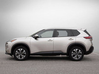 This Nissan Rogue boasts a Intercooled Turbo Regular Unleaded I-3 1.5 L/91 engine powering this Vari... (image 7)