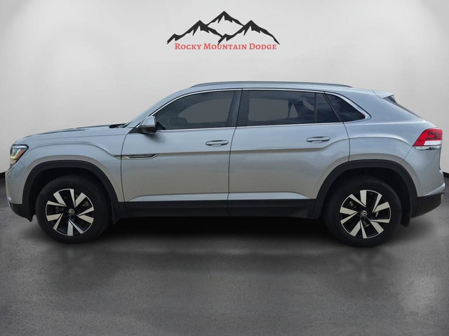 WELL MAINTAINED 2020 VOLKSWAGEN ATLAS CROSS SPORT COMFORTLINE in Cars & Trucks in Red Deer