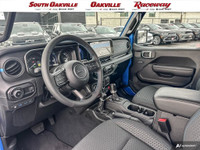 DEMO VEHICLE, 2.0L I4 DOHC, 4.10 Rear Axle Ratio, 4G LTE Wi-Fi Hot Spot, Alpine Premium Audio System... (image 9)