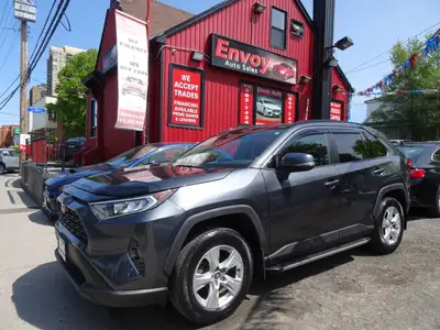 ONE OWNER!! XLE!! 2-KEYS!! SIDE STEPS!! SUNROOF!! HEATED SEATS!! LANE KEEP ASSIST!!! RADAR CRUISE CO...