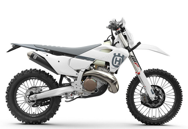 2025 Husqvarna TE 300 PRO in Dirt Bikes & Motocross in Longueuil / South Shore - Image 2