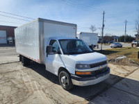 RARE FIND - 18Ft Box - 2021 Chevrolet Express G4500 - 18Ft Aluminum Box Cube Van - Equipped with 6.6... (image 4)
