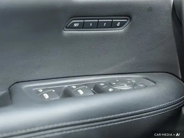 2020 Cadillac XT5 Premium Luxury AWD | 4 New Tires | New Front in Cars & Trucks in Windsor Region - Image 21