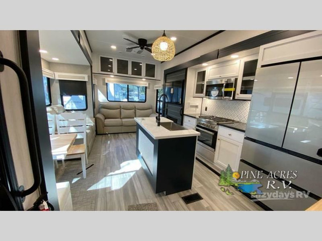 2024 Forest River RV Cedar Creek Experience 3425RL in Travel Trailers & Campers in Truro - Image 2