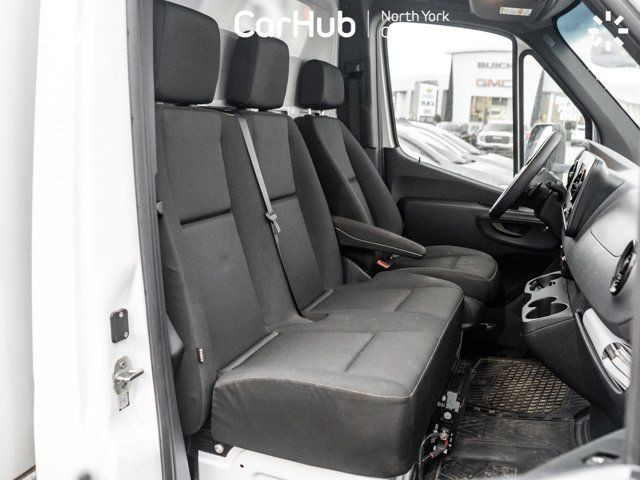 2023 Mercedes-Benz Sprinter Cab Chassis 3500XD 170'' AWD Box in Cars & Trucks in City of Toronto - Image 3