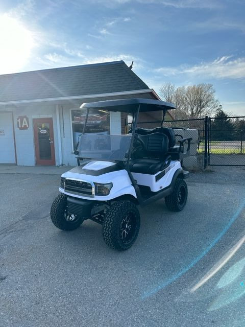 2018 CLUB CAR Tempo Alpha golf cart Lifted Premium Black seats in ATVs in Kitchener / Waterloo - Image 2