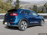 This 2019 Kia Niro Hybrid EX Premium in stunning Gravity Blue Metallic offers a compelling blend of... (image 5)