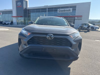 Heated Seats, Apple CarPlay, Blind Spot Monitoring, Lane Keep Assist, Steering Wheel Audio Control!... (image 7)