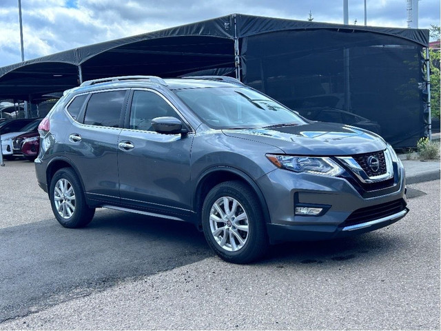 2018 Nissan Rogue SV in Cars & Trucks in Calgary - Image 3