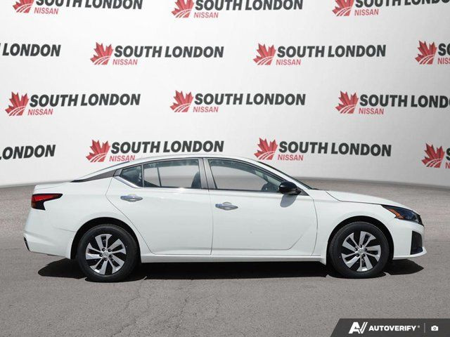2024 Nissan Altima in Cars & Trucks in London - Image 2